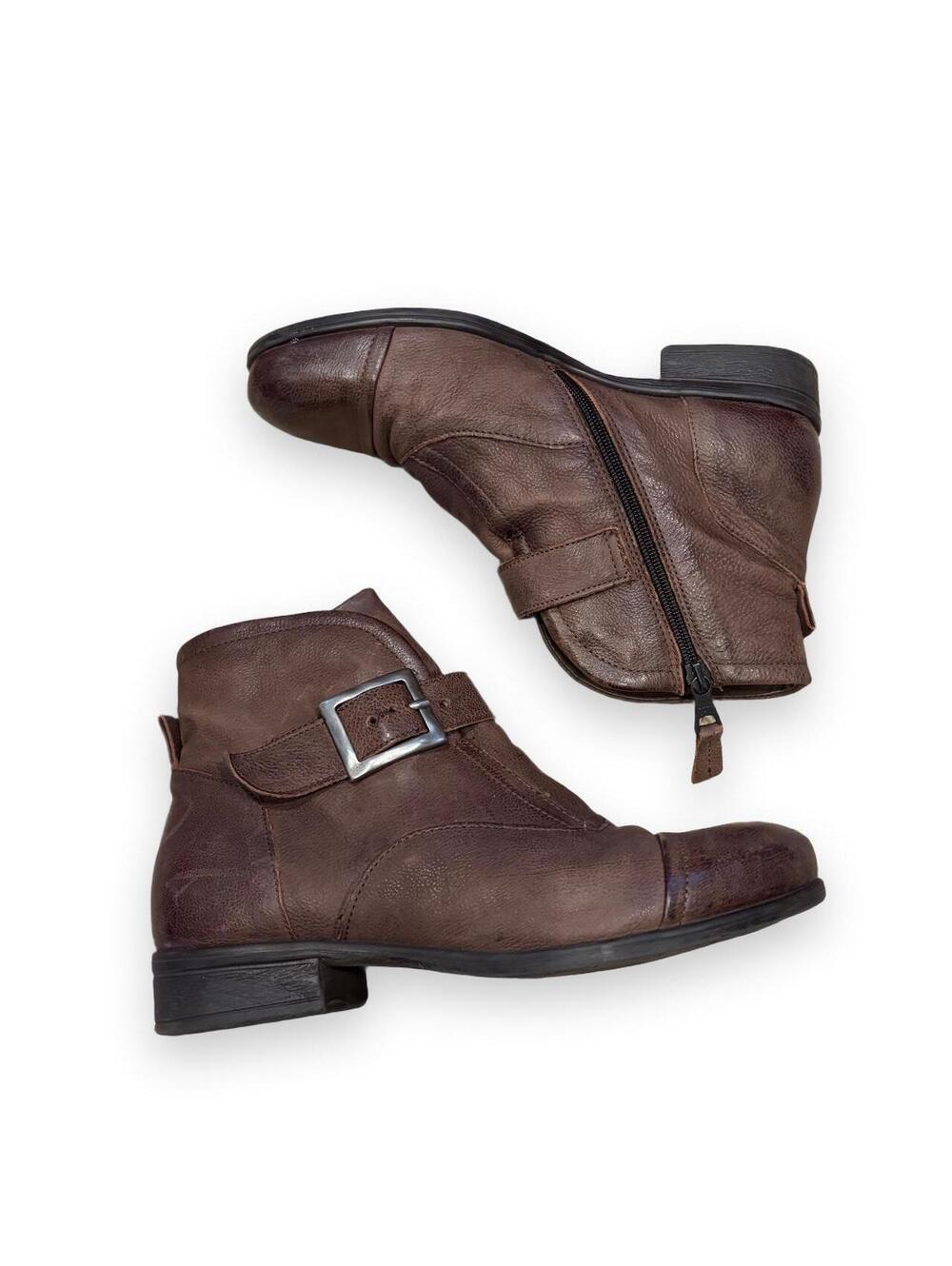 Y2K Brown Leather Buckle Ankle Boots 🤎✨